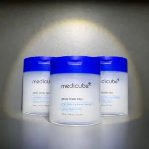 Medicube Zero Pore Pad 70 Sheets Large Capacity Exfoliating Pore Cotton Pads, Long Term AHA BHA Blackhead Removal Oil Balancing Skin Care