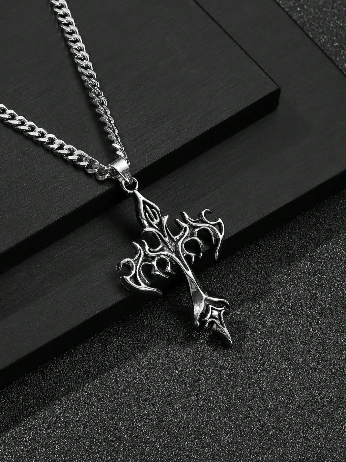 Men's Street Style Cross Pendant Stainless Steel Necklace, Vintage Hip Hop Design, Unique Fashion Jewelry, Streetwear Statement Jewelry, Trendy Fashionable Accessories, Trendy Accessory