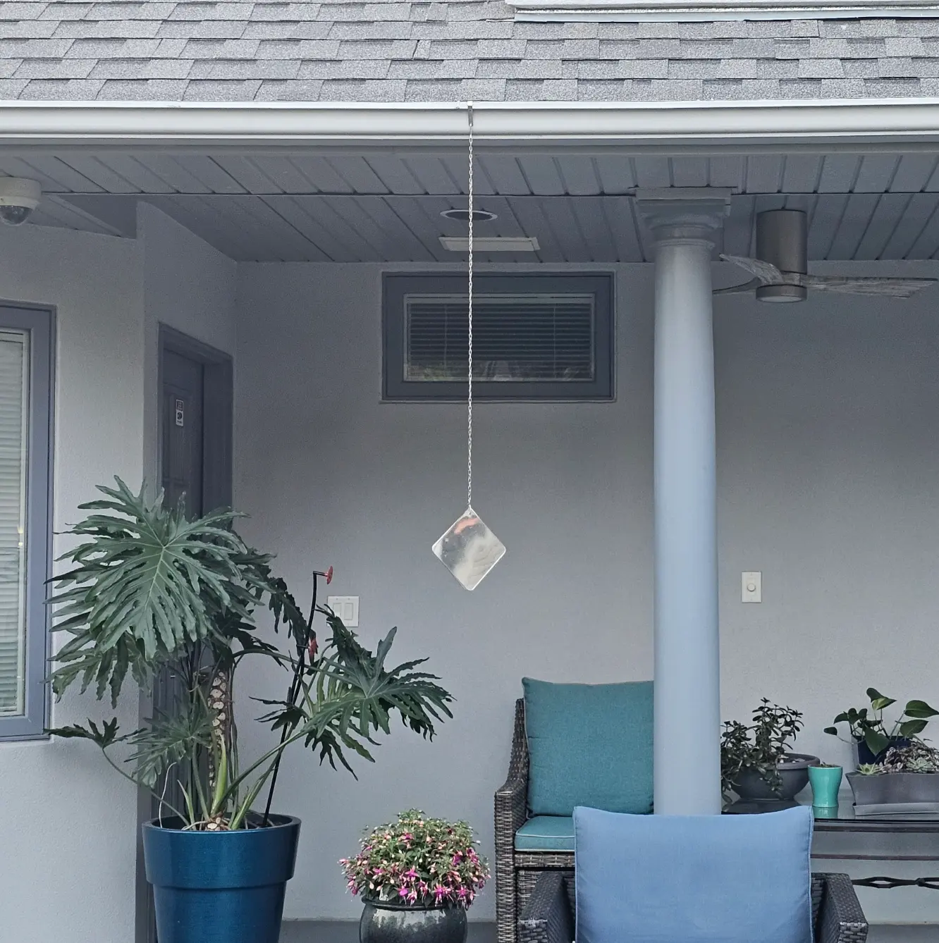 Bird Deterrent – Pendulum Style with 6″ Mirrors