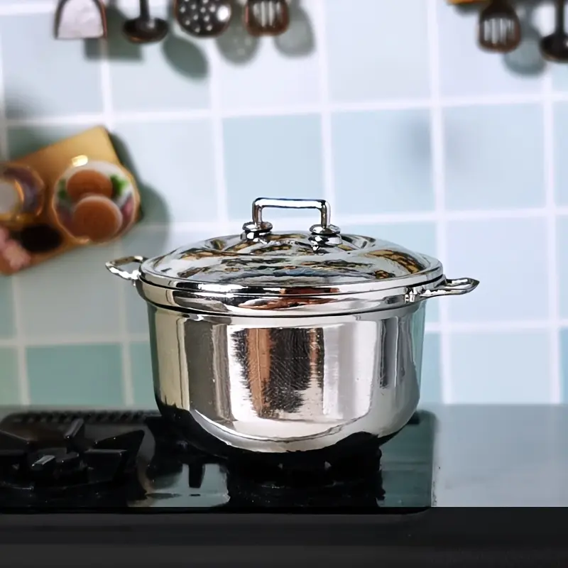 2 Inch Mini Metal Cooking Pot Ramen Pot with Lid Aluminum Alloy Cute Girl Kitchen Accessory Durable Home Decor and Play Christmas New Year Easter Gift