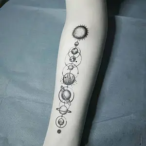 6 Herbal Tattoo Stickers, Including 1 One Planet Element and 5 One Random Design, Lasting for 7-15 Days, Waterproof and Durable, Realistic Effect, Suitable for People Who Are Afraid of Pain Or Unwilling to Tattoo