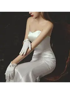 Wedding accessories Retro white short satin elegant wedding dress banquet Bridal bride gloves