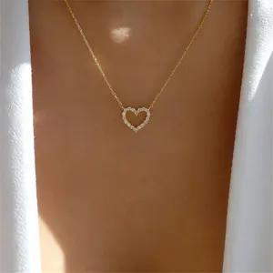 Kpop Crystal Hollow Love Pendant Necklace Romantic Zircon Simple Necklace For Women   Jewelry Accessories