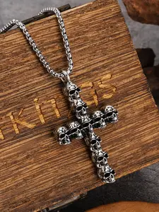 Dark Skeleton Cross Necklace – Vintage-inspired, distressed punk-style pendant necklace – perfect for biker, hip-hop, gothic and streetwear styles. Worn on its own, it makes a bold statement; layered, it adds depth and dimension. Suitable for everyday wea
