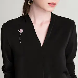 New retro Chinese style pink lotus brooch female high-end niche coat suit brooch pin jewelry ladies gift