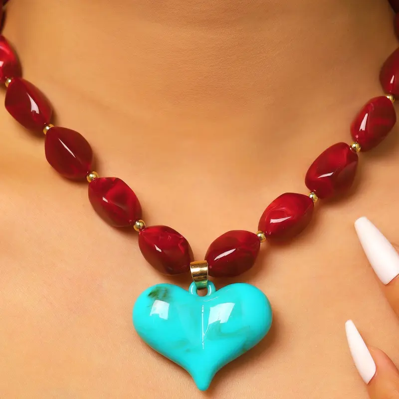 Dopamine Colorful Resin Heart Necklace, European and American Style Exaggerated Irregular Bead Chain, Vacation Style Chunky Beaded Accessory, Heart Pendant Necklace