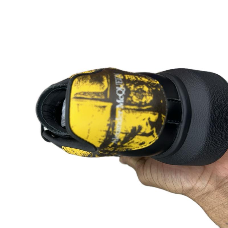 Alexander McQueen Shoe - Black Leather Footwear with Yellow Detail, Classic Design, Ideal for Casual Wear