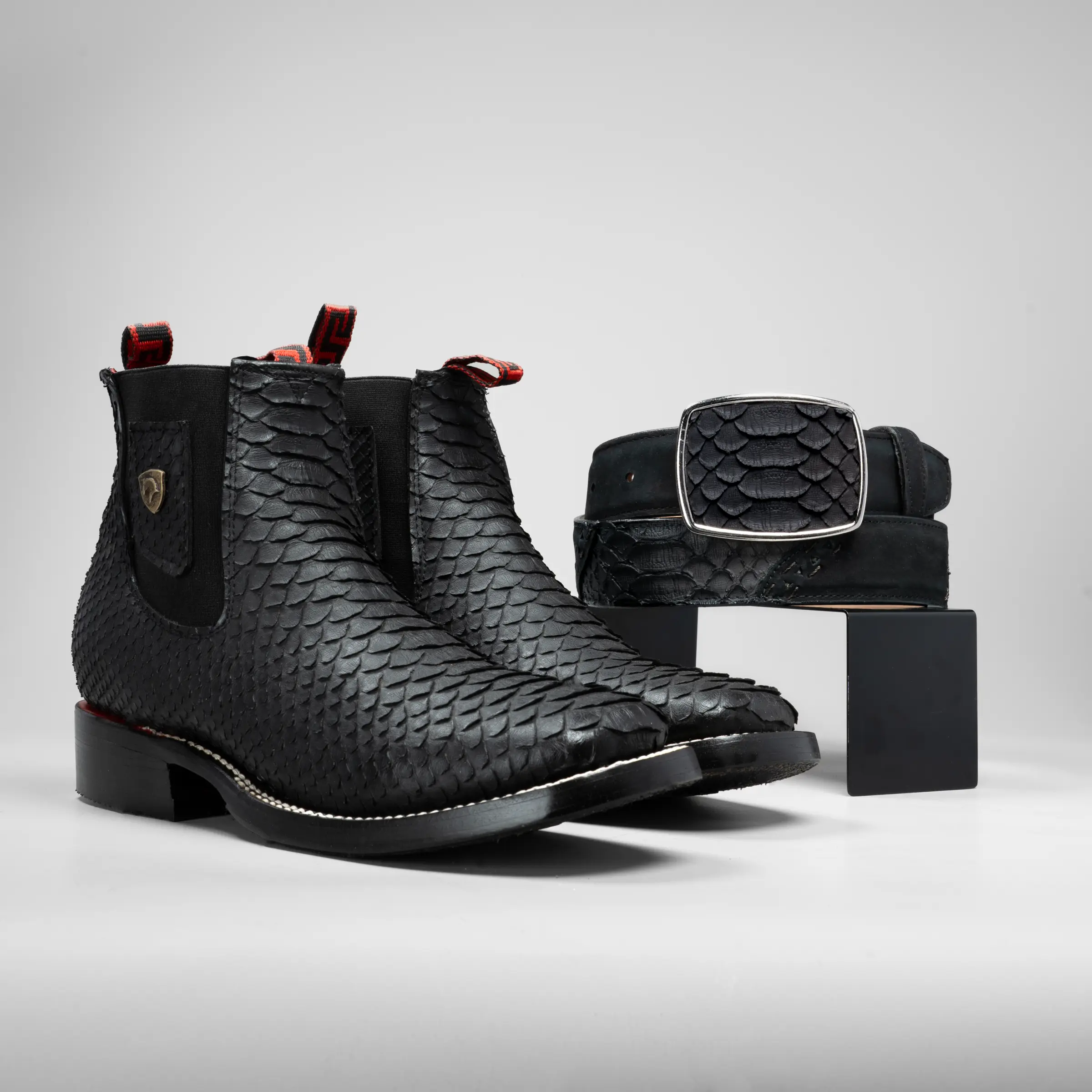 Cowboy Square Toe Imitation PYTHON Boot Premium Leather + Belt Cowboy Square Toe Imitation PYTHON Boot Premium Leather + Belt