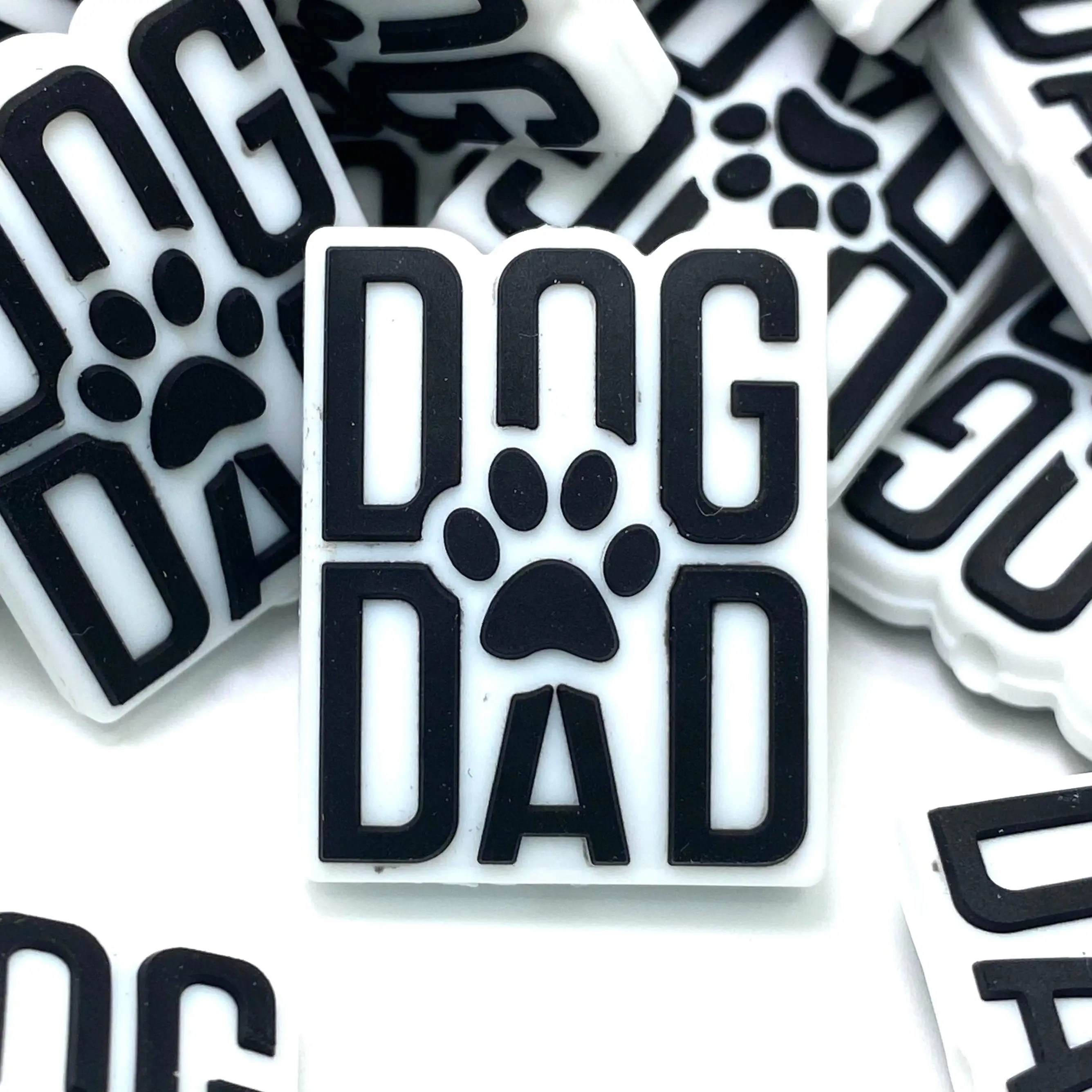 1pc Dog Dad Silicone Focal Beads - Paw Shape DIY Craft Supplies for Beaded Keychains, Custom Pens