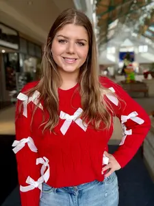 Ribbon Kiss Sweater