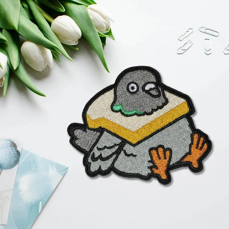 Cute Pigeon Bread Design Iron-on Patch, 1 Count Embroidered Sew-on Applique, Appliques Embellishments, Embroidery Patches, Repair Patches for Clothing Hats Jeans Jackets Backpacks