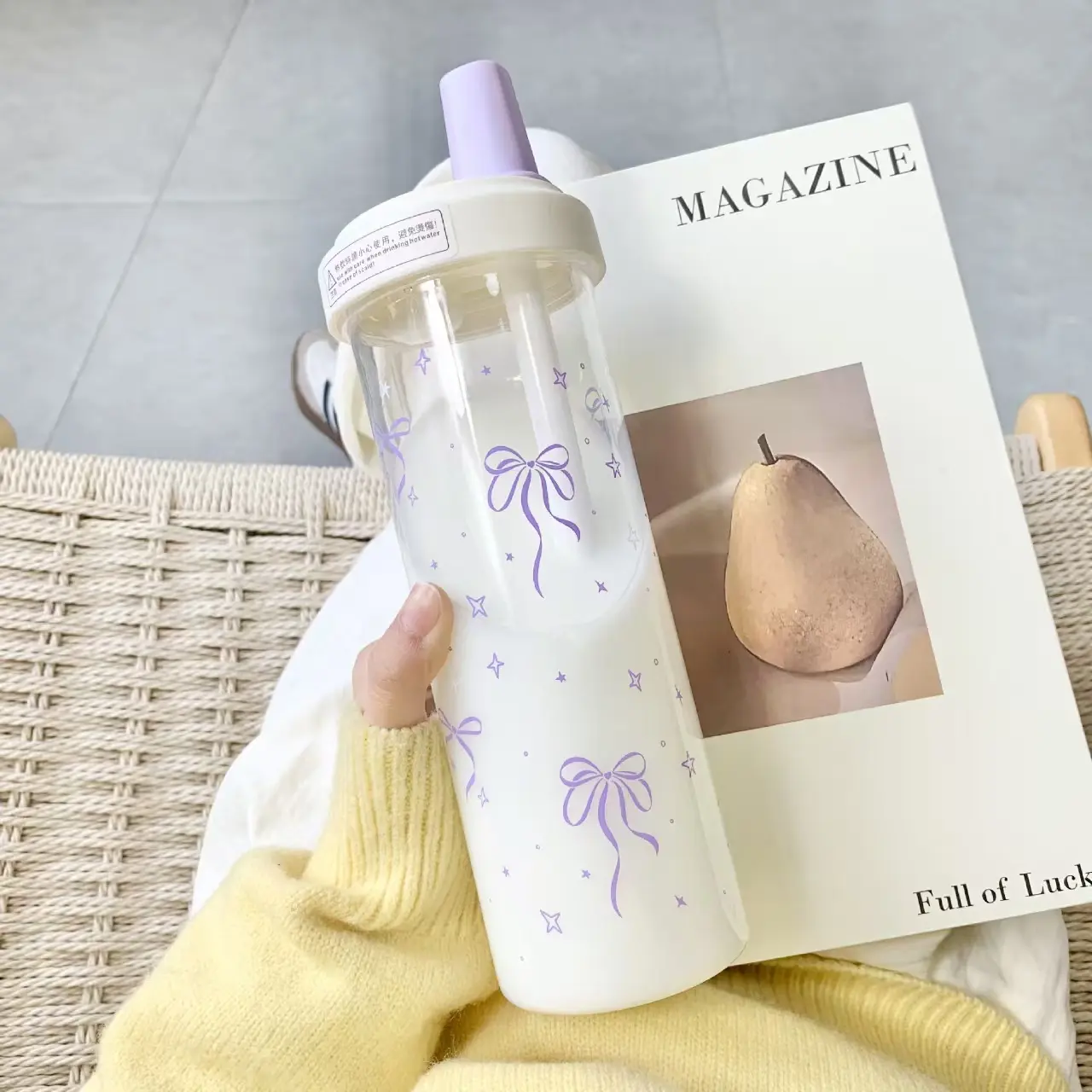 1 purple bow straw water cup, beautiful coffee bubble tea plastic cup, large capacity student new water bottle, Straw Portable Bottle, Reusable Water Bottle