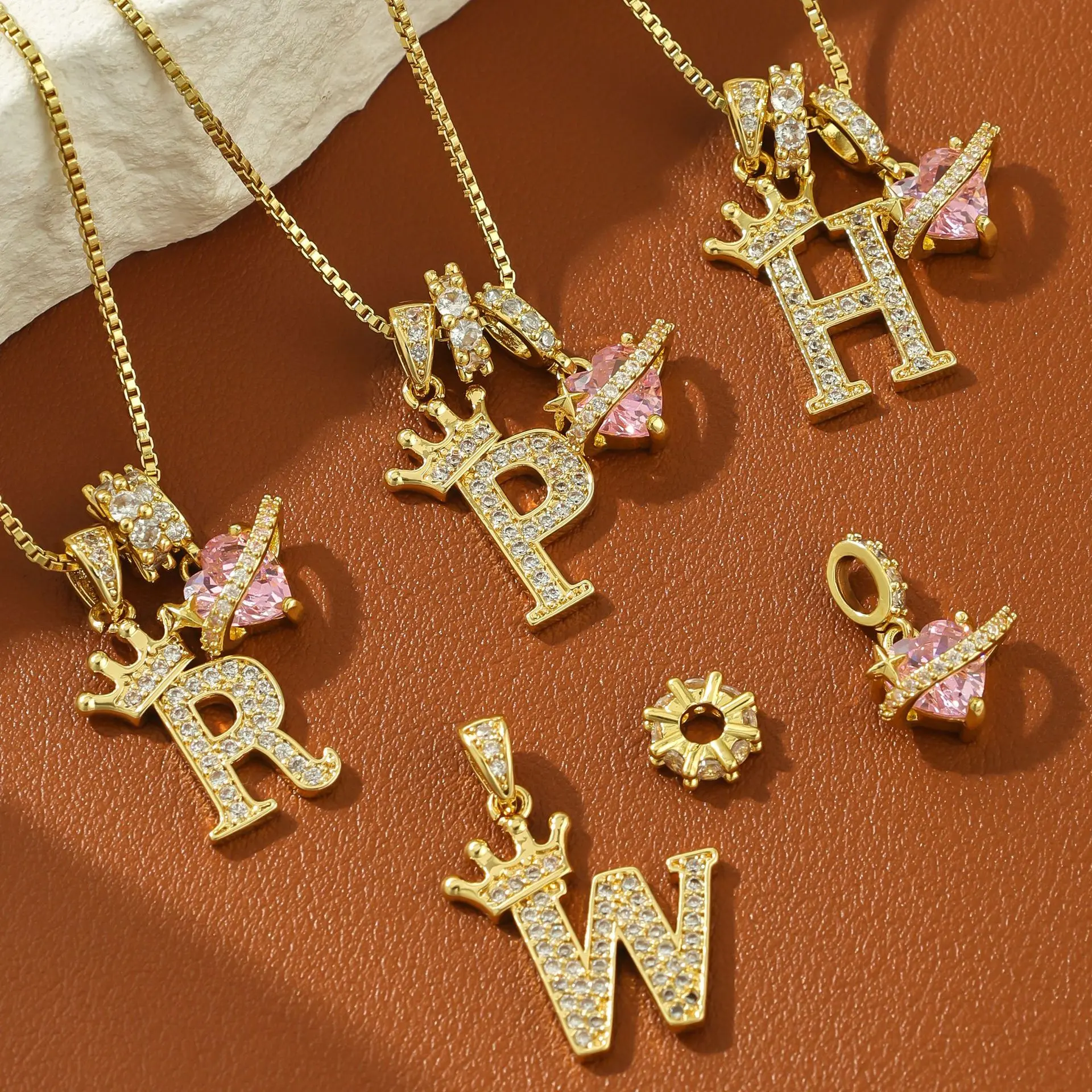 💖Crown Pink Heart Initial Letter Necklace✨Copper Micro Pave Zircon 26 Alphabet Pendant Dainty Clavicle Chain Women Fashion Jewelry Gift