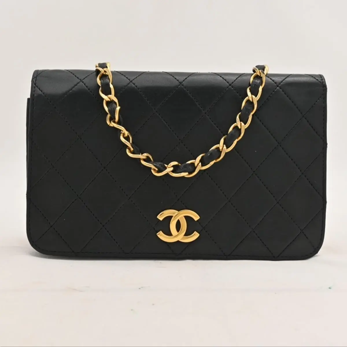 Pre-owned CHANEL As Shown Shoulder Bags Coco Mark Matelasse Full Flap Chain Shoulder Bag Black ch75190vv