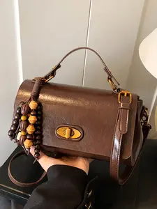 Textured and trendy small square handbag, fashionable and simple textured women's handbag, casual and versatile shoulder crossbody bag, handheld shoulder bag, suitable for daily commuting, dating, shopping and other scenarios.