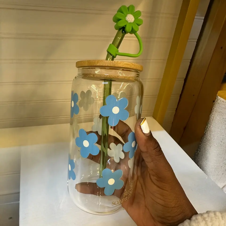 16 oz Blue Daisies Glass Tumbler, Portable Reusable Washable Drink Cup with Bamboo Lid and Glass Straw, Glass Tumbler Glasses