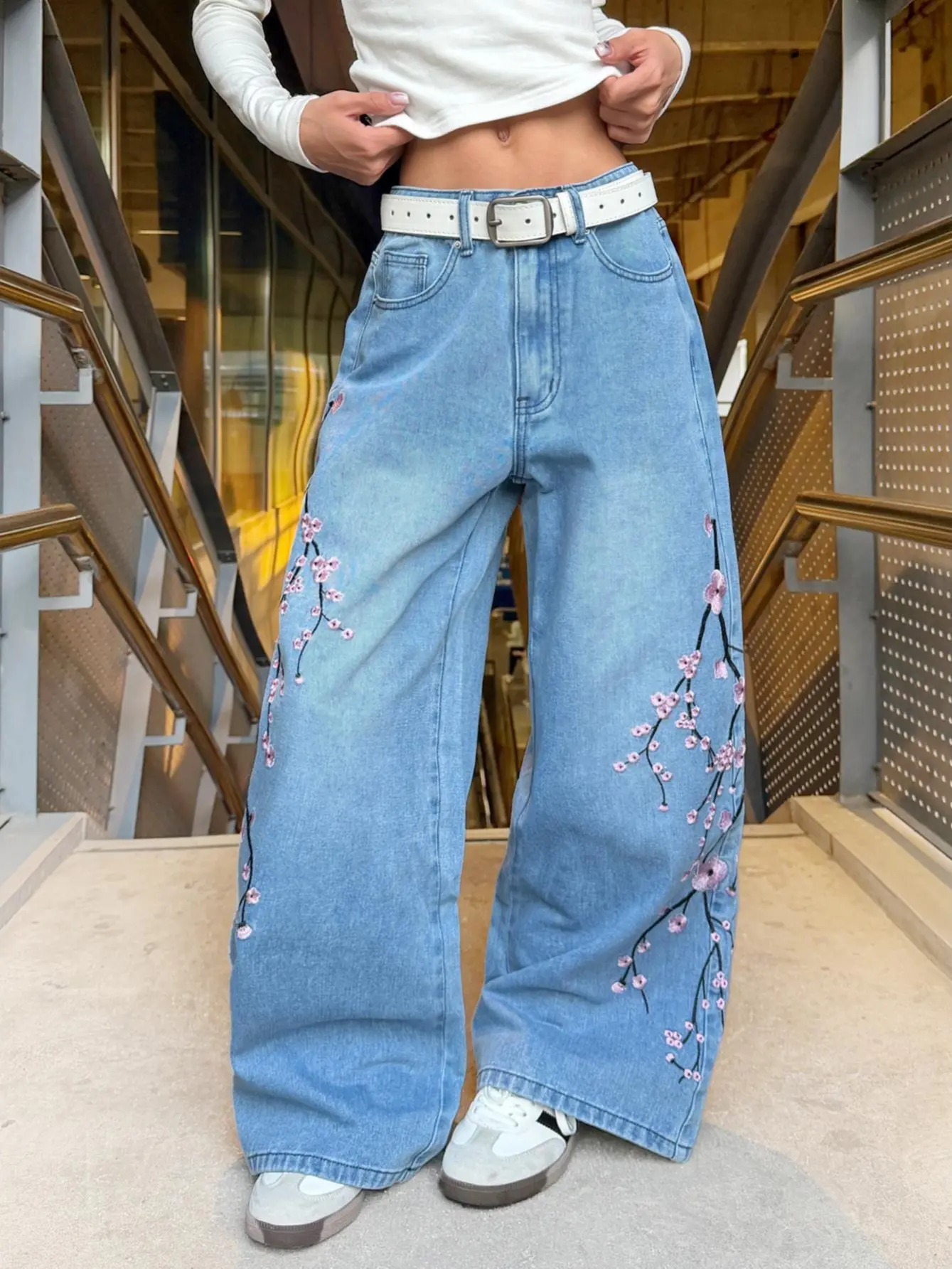 Women’s High Waist Baggy Wide Leg Denim Pants with Cherry Blossom Floral Embroidery, Soft Cotton Blend Light Wash Jeans, Y2K Vintage Aesthetic Oversized Loose Trousers, Streetwear Casual Pants for Daily Party