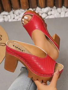 Women's Large Size Fashion Sandals, Trendy Slope Heel Slip-Ons, Comfortable and Stylish, PU Leather Upper, Rubber Sole, Casual Footwear