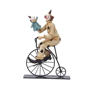 Vintage Circus Clown Figurine, Resin Material, No Power Needed, Cute Desktop Decoration, Handmade Clown Doll, Home Office Decor