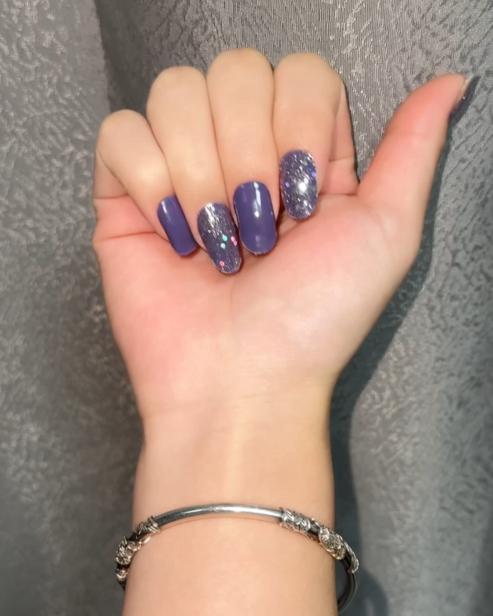 Item: Bubblegum Pink