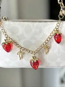 Cute Strawberry Girl Purse Chain, Wallet Chain, Metal Bag Extension Chain, Fruit Design Accessory, Perfect for Summer Beach Vacations
