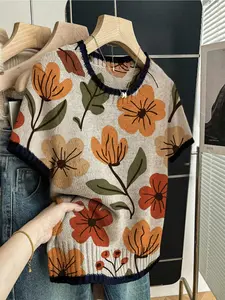 Women's Natural Farmhouse Style Floral Print Round Neck Sweater, Casual Short Sleeve Knitwear for Spring Summer Fall, Comfortable Warm Clothing