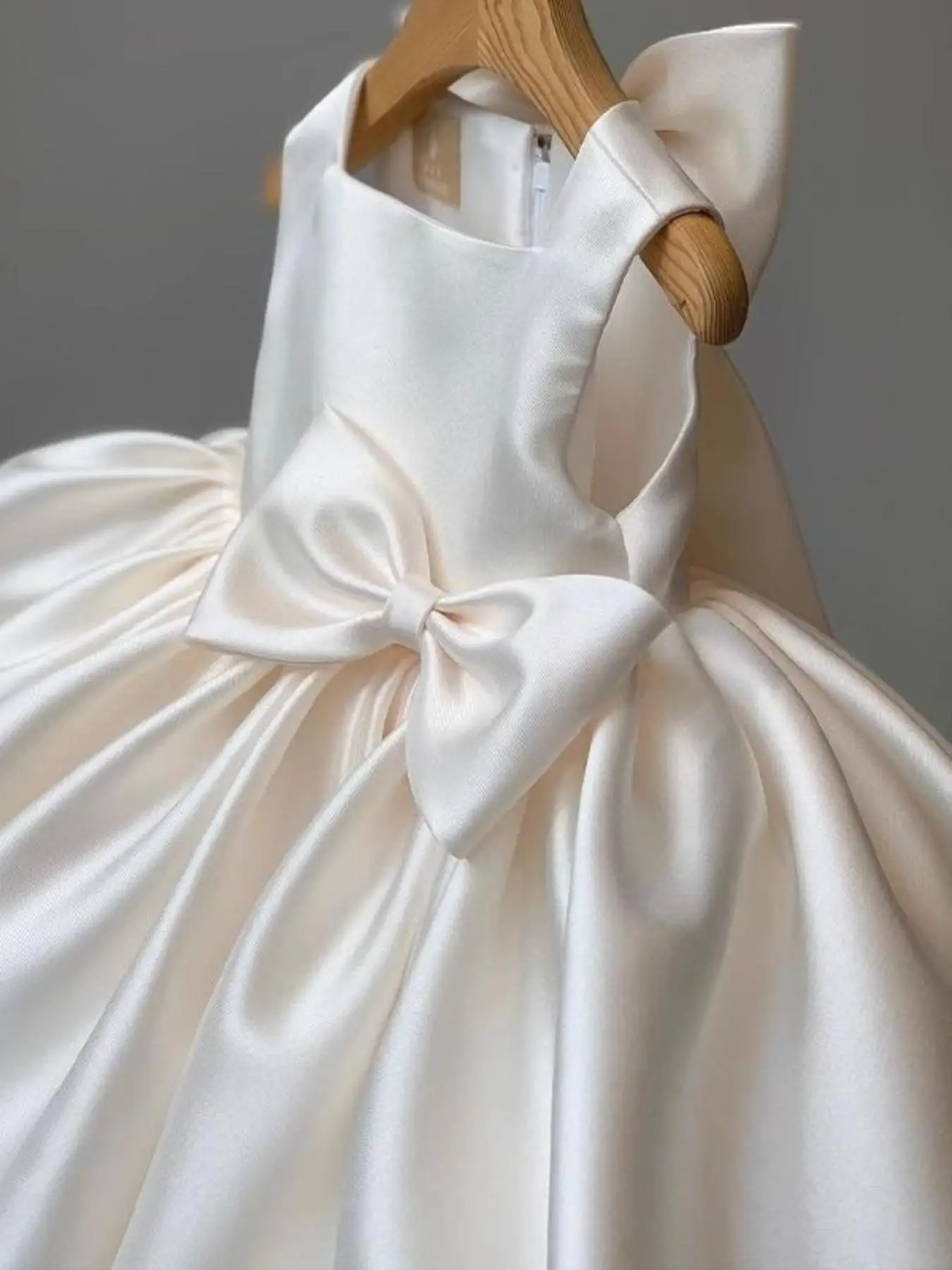 Toddler Girl's Bow Decor Sweater Dress, Elegant Sleeveless A Line Dress for Party Wedding Guest, Kids Clothes for All Seasons, Solid Colored Dress