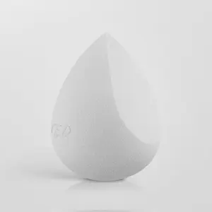 Painted Oversized Sponge for Fast & Smooth Makeup Blending by James Charles Painted Oversized Sponge for Fast & Smooth Makeup Blending by James Charles