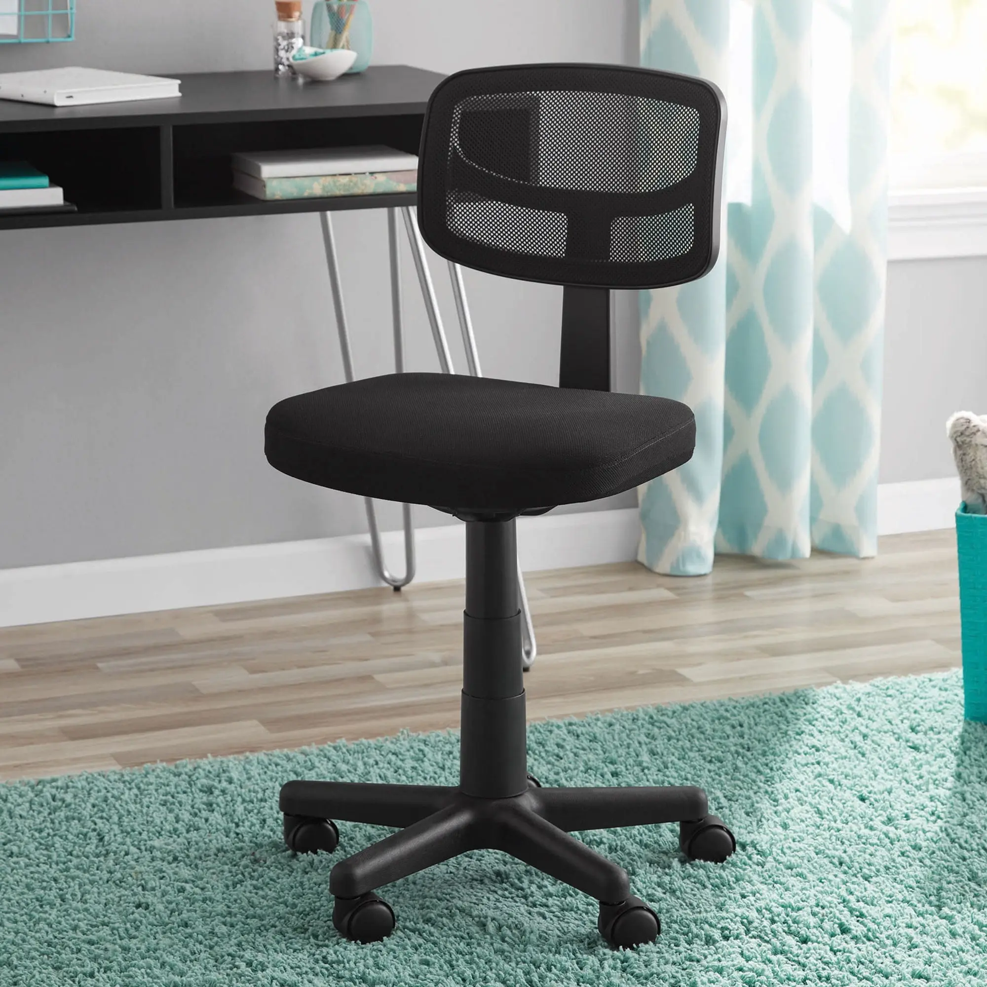 Mainstays Mesh Task Chair with Plush Padded Seat, Black Colors