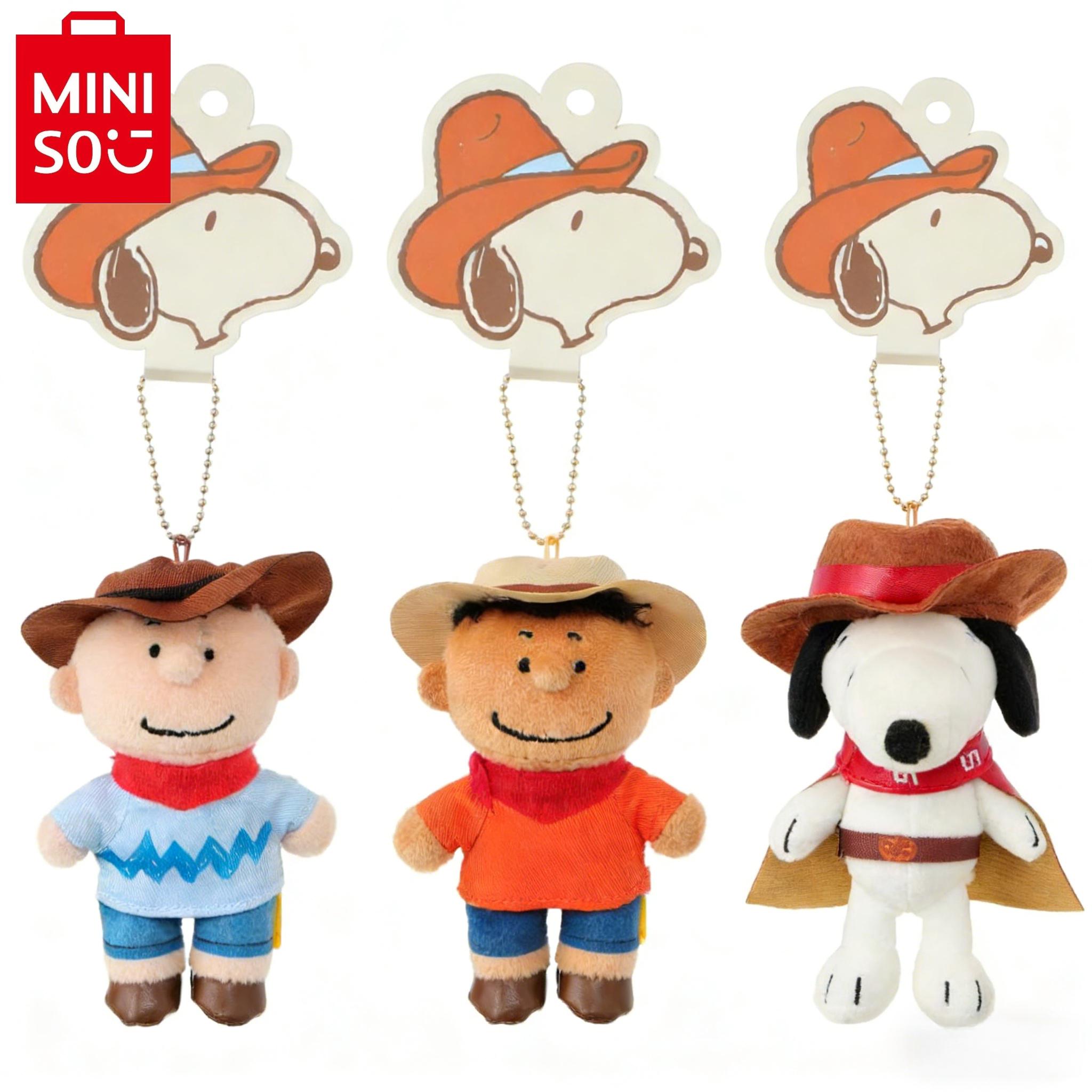 Western Cowboy Series Plush Keychains, Ideal for Snoopy Lovers, Plush Product Type, Features Western Cowboy-themed Snoopy Designs for a Charming Look.