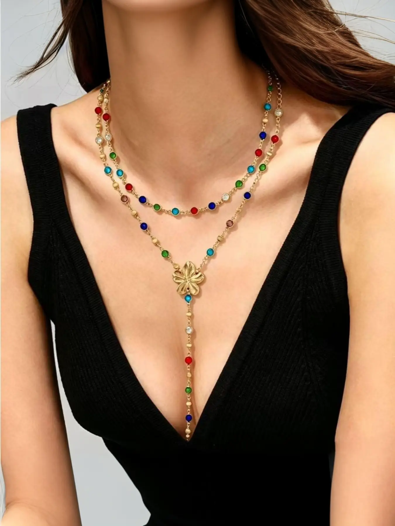 Vintage bohemian style rainbow beaded flower layered necklace, elegant and versatile.