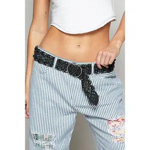 Unique Knotted and Twisted String Belt