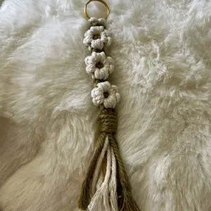 Macrame Daisy Keychain
