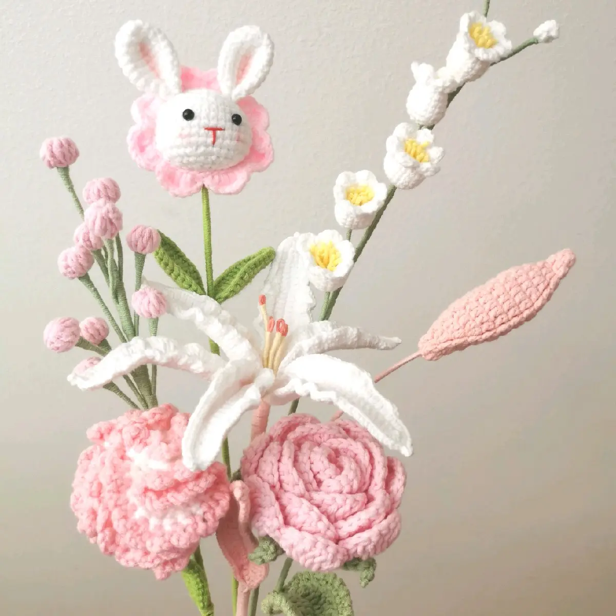 easter bunny crochet flower+crochet bouquet+handmade flower+forever flower+birthday gift+creative gift+Housewarming Present+graduation gift+beautiful flower+Bridal Shower Gesture + Marriage Proposal Gift+ Gift for Friends and Family Rose Decoration