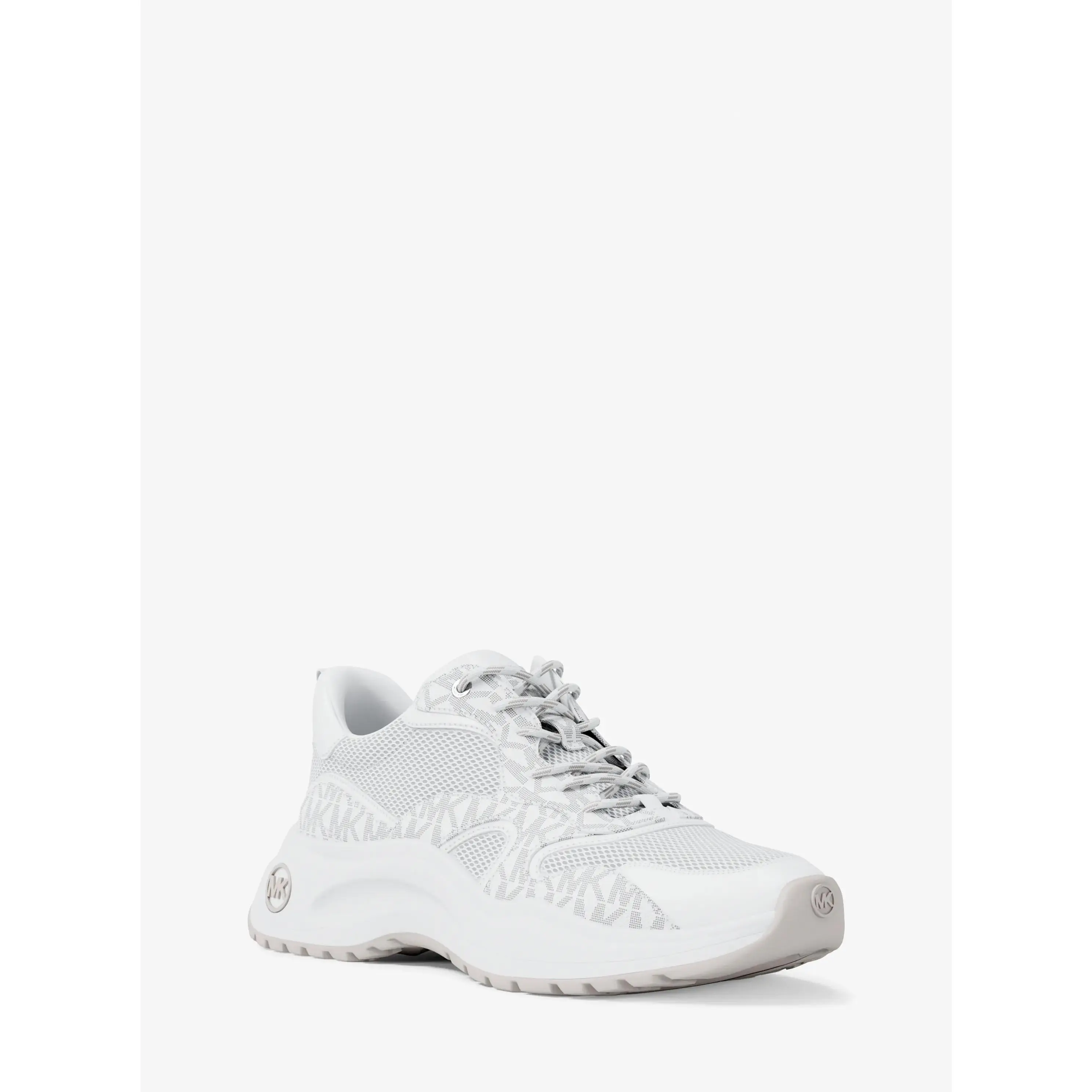 Levie Mixed-Media Trainer