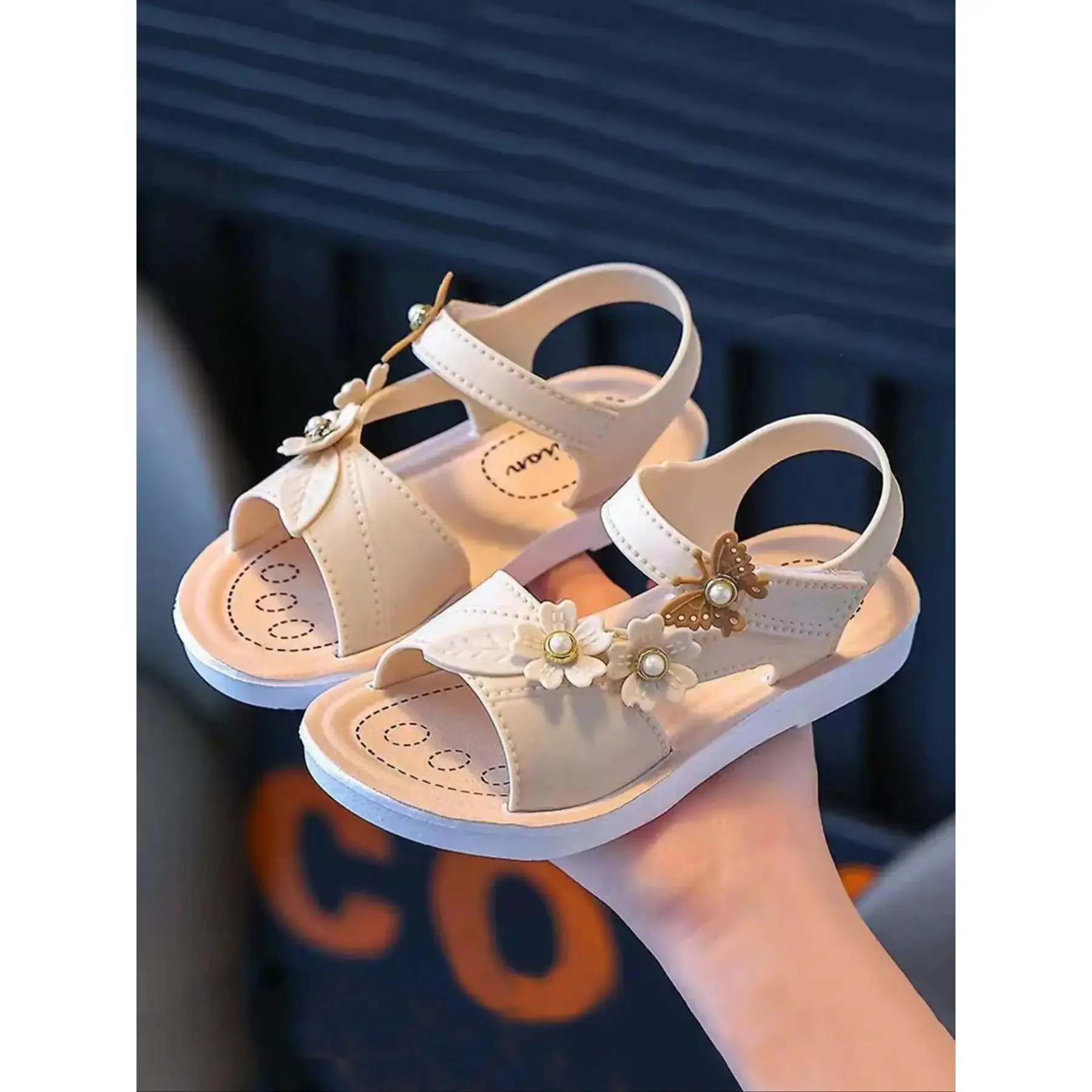 2026 Kids Sandals Summer Fashion Princess Style Beach Shoes Soft Sole Toddler Girl Casual Student Girls' Sandals Outdoor Sports Leisure School Soft Bottom Sandals