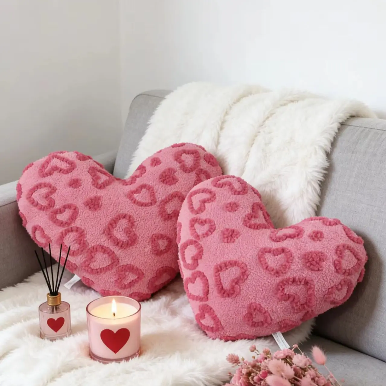Valentine's Day love Pillow, Love Cushion, Valentine Decoration Pillow, Sofa Decorative Pillow, Contemporary Style, No Ca Prop 65
