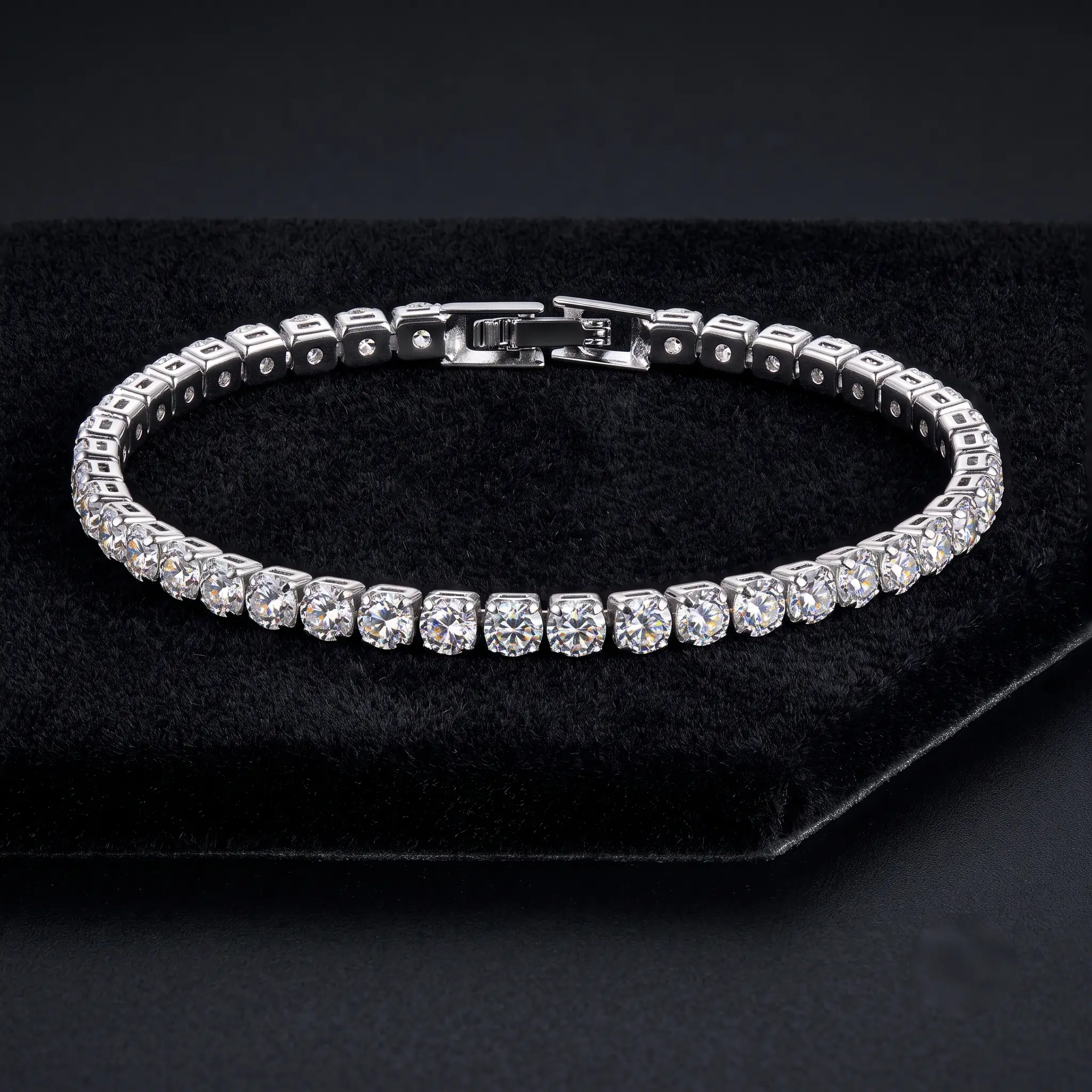 High quality luxury silver plated tennis hand accessories, inlaid with cubic zirconia.