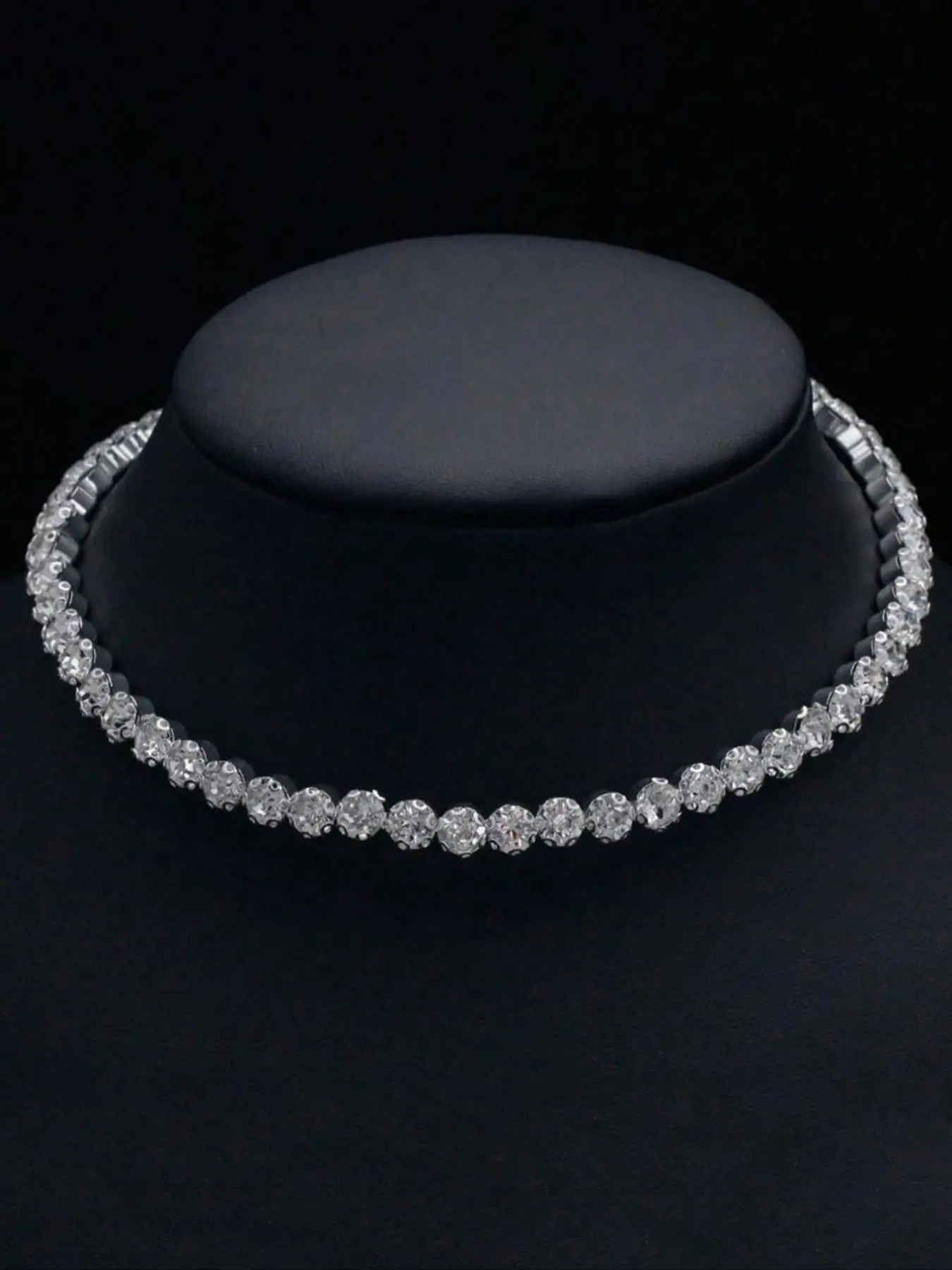 Round Single Drainage Rhinestone Necklace, Unique Women's Wedding Evening Party Jewelry, Elegant Prom Jewelry, Elegant Accessory for Special Occasions, Fashionable Accessory, Trendy Jewelry, Exquisite Jewelry Gift, Bling Necklace