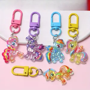 5 pieces of glitter rainbow horse-shaped keychains. Perfect gifts for teachers and students to decorate schoolbags and pencil cases. Ideal collectibles for home accessories or for the back-to-school/graduation season.