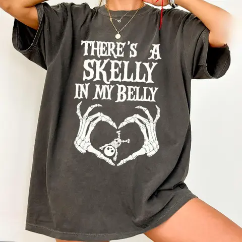 Comfort Colors Spooky Mama Announcement Tee, Halloween Pregnancy Shirt, Pregnancy T-shirt - AMBER