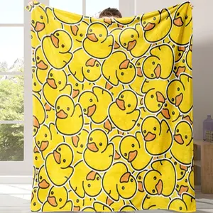 Cartoon Duck Pattern Lightweight Flannel Blanket, Soft Comfortable Warm Throw, Air-conditioned Room Blanket, Warm Nap Blanket for Home & Office & Travel