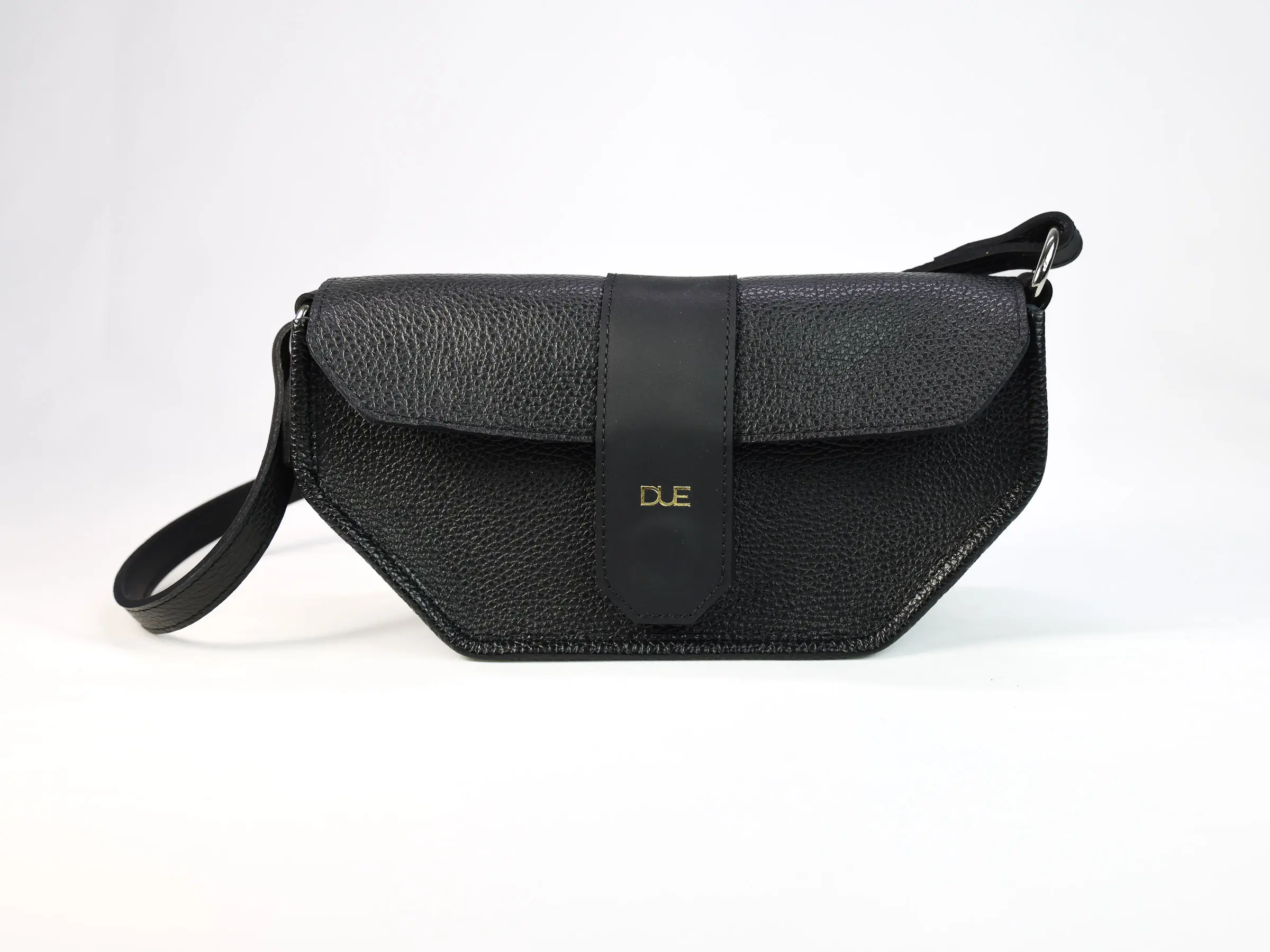 DUE Los Angeles Luna Baguette Hand-Stitched Pebble Leather Bag with Magnetic Flap Closure and Open Compartment for Day to Night Use