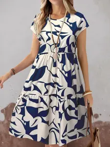 Women's Plus Size Casual Loose Fit Lightweight Short Sleeve Round Neck Dress, Summer Fashion, Versatile Trendy Clothing, All over Print, Womenswear