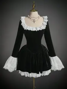 Women's Lady Halloween Colorblock Lace & Velvet Long Sleeve Mini Dress, Sexy Slim-Fitting Casual Wear All over Print, Perfect for All Seasons, Womenswear