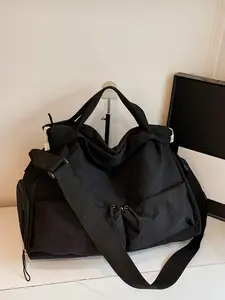 Simple casual multifunctional travel bag, training and fitness bag, fashionable and versatile one-shoulder messenger bag, trendy and textured one-shoulder business trip travel bag, suitable for travel, commuting, matching and other scenarios.