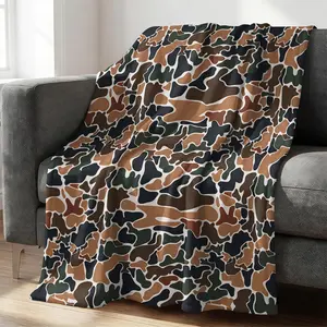 Classic Camouflage Flannel Blanket, Earth Tone Camo Print Fleece Throw, Soft Cozy Warm Blanket for Couch Bed, Perfect Gift for Outdoor & Hunting Enthusiasts