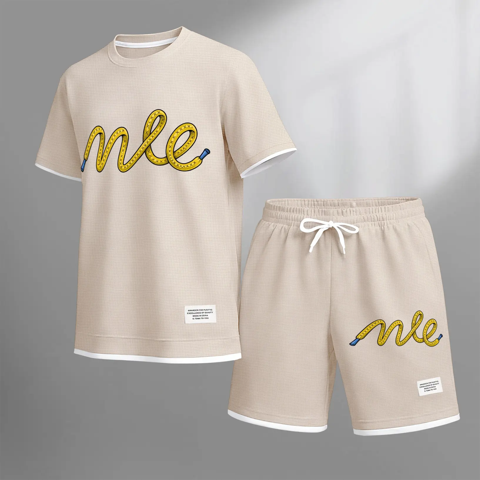 Men's Classic Logo print drawstring shorts set for spring/summer, a casual summer outfit including a short-sleeved shirt and shorts, suitable for everyday wear and sports. A two-piece set for a relaxed and energetic lifestyle.
