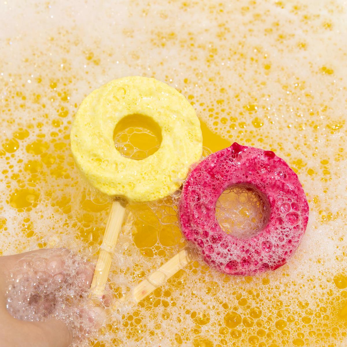 Kids Bubble Bath Bomb Wand - Fruity Scent Blowable Bubble Maker Toy for Fun Bath Time. Rich Lather Fizzy Bath Ball with Mild Formula (120g).