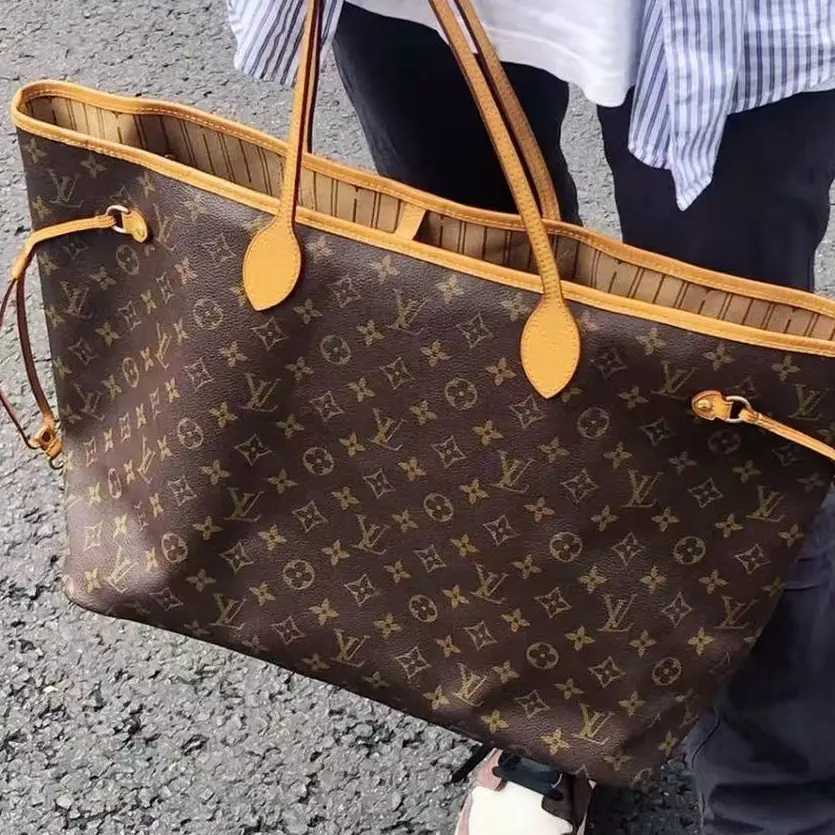 Pre-owned Louis Vuitton never full